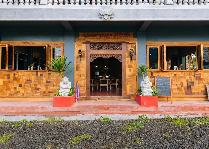 Chakra Backpacker & Vegetarian Bistro * Bedugul (Bali)