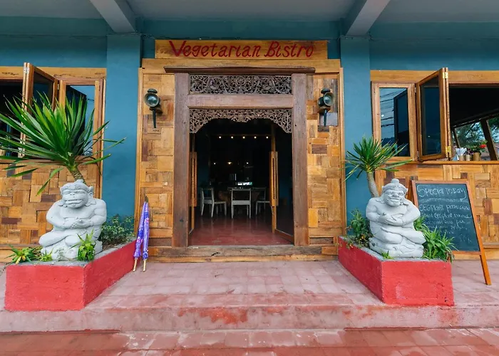 Chakra Backpacker & Vegetarian Bistro Hostal Bedugul (Bali)