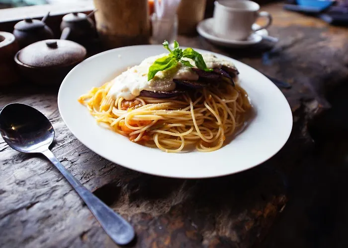 Hostal Chakra Backpacker & Vegetarian Bistro